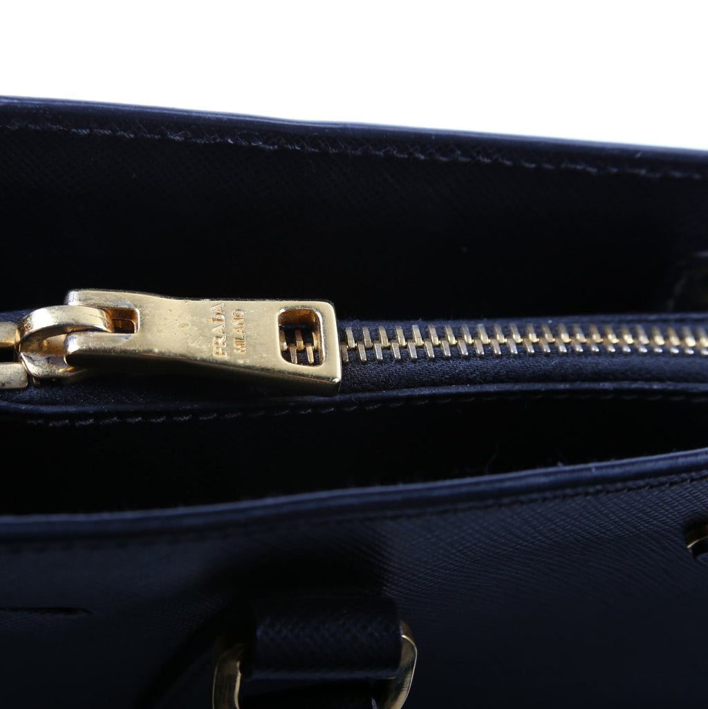 Saffiano Lux Tote Medium Black
