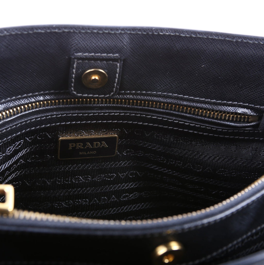 Saffiano Lux Tote Medium Black