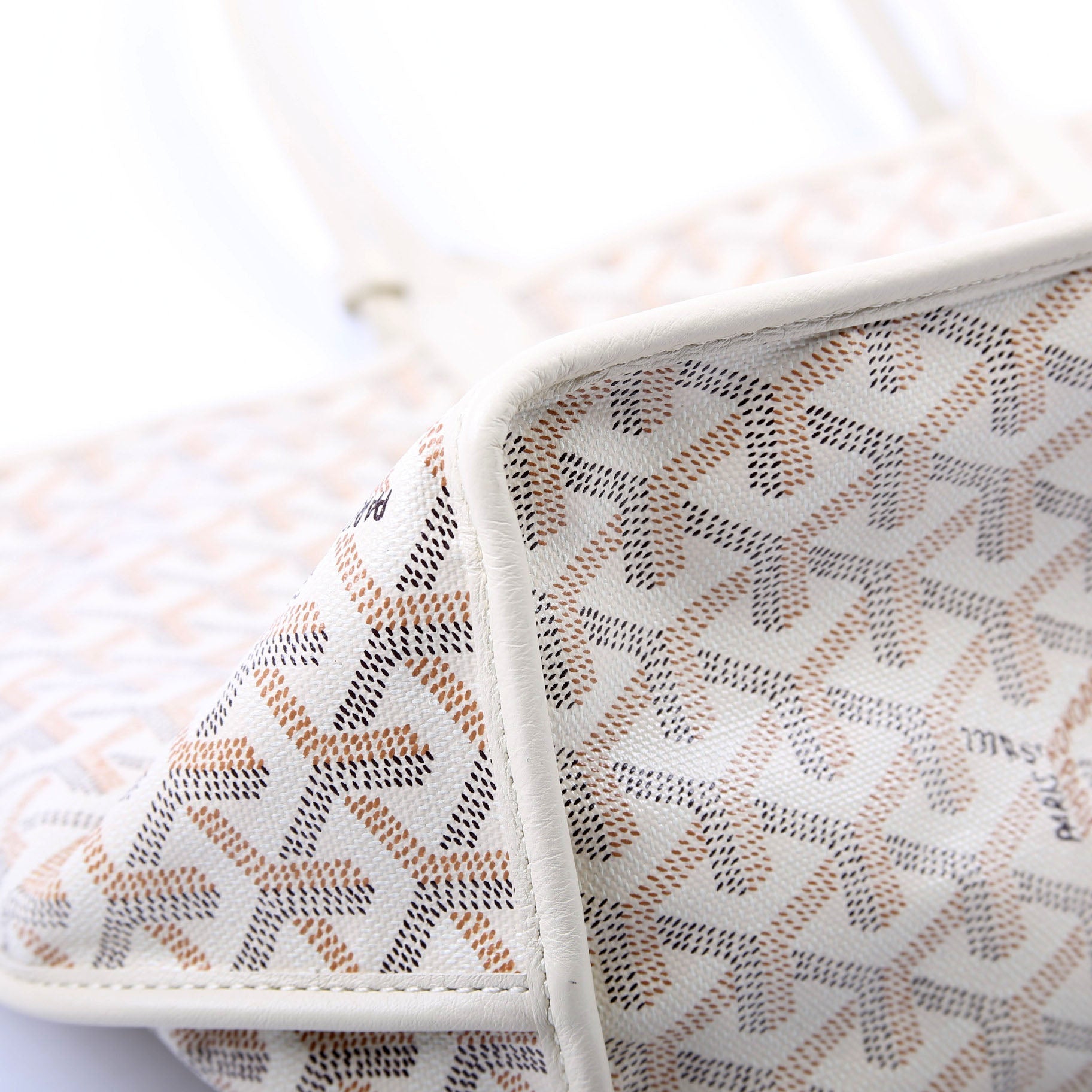 Anjou PM Seahorse Embroidered Canvas/Calfskin Cream