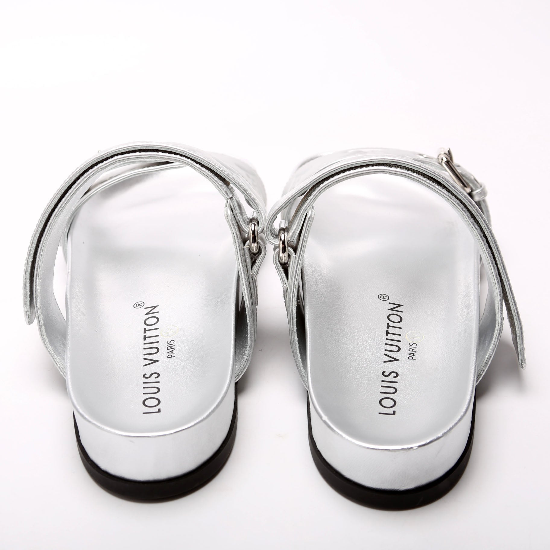 Bom Dia Metallic Leather Sandals Size 39 Silver