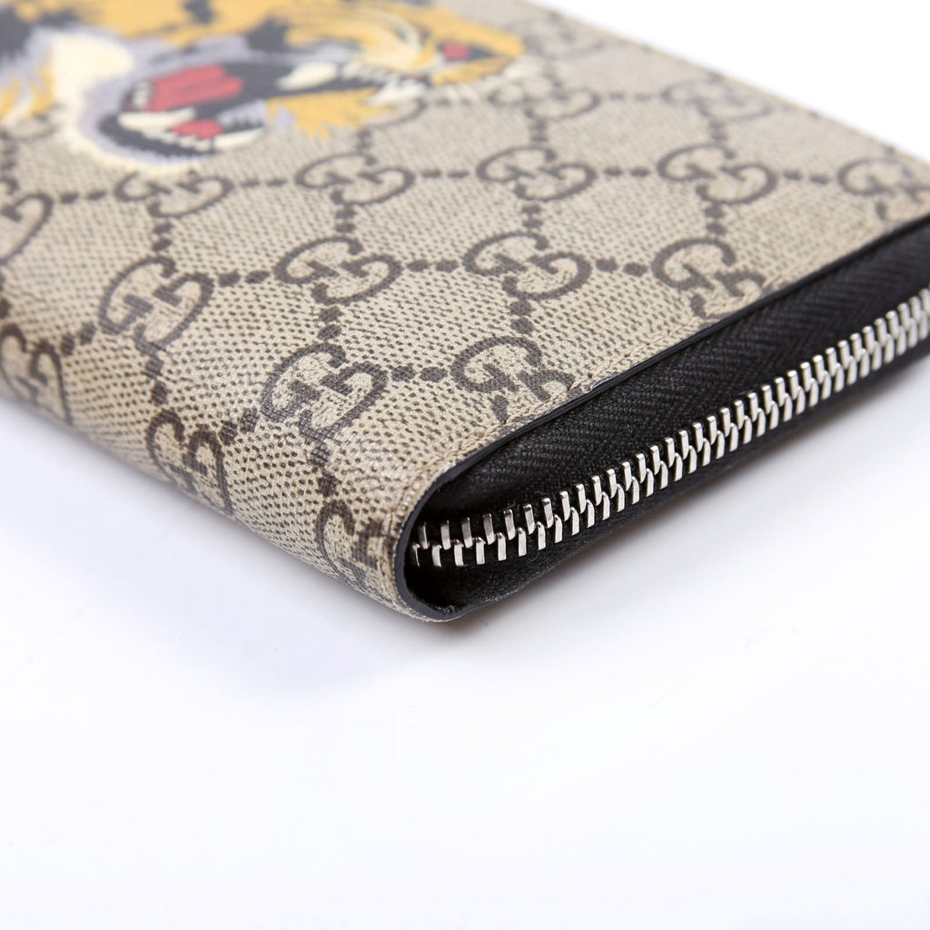 451273 GG Supreme Tiger Zip Around Wallet Beige/Multicolor