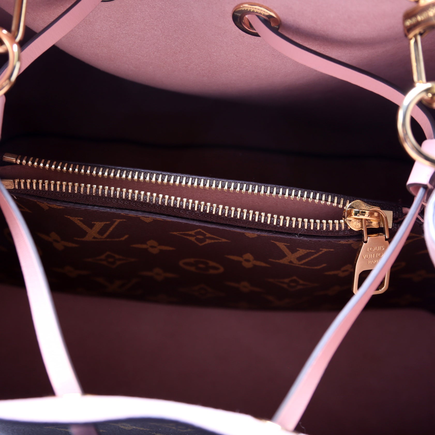 Noenoe Monogram Pink