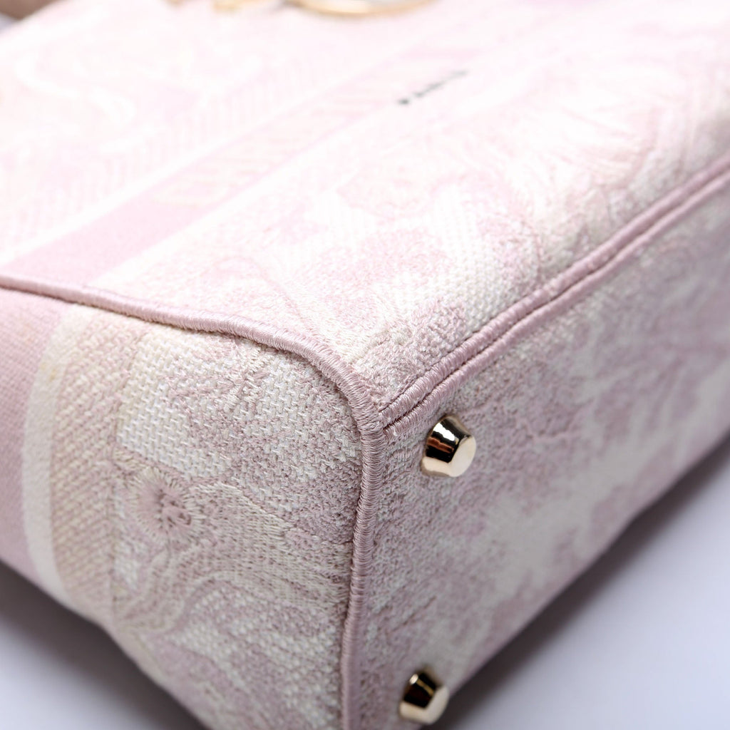 Lady D-Lite Medium Lilac