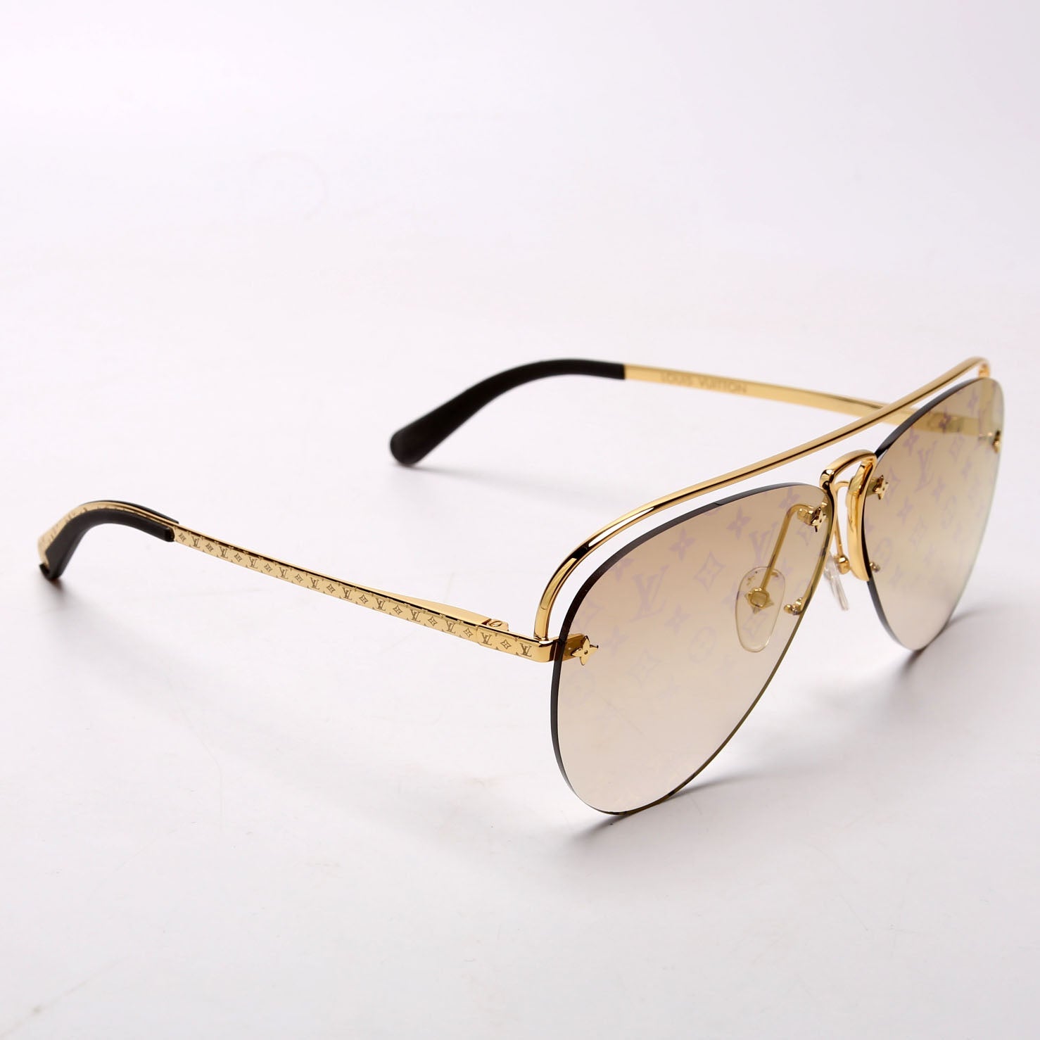 Z1366E Grease Gradient Monogram Lens Gold