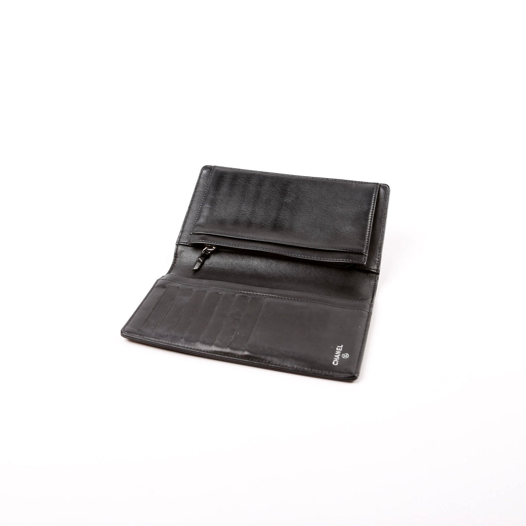 Timless CC Camellia Flower Pallet Patent Yen Wallet 12M Black/Multicolor