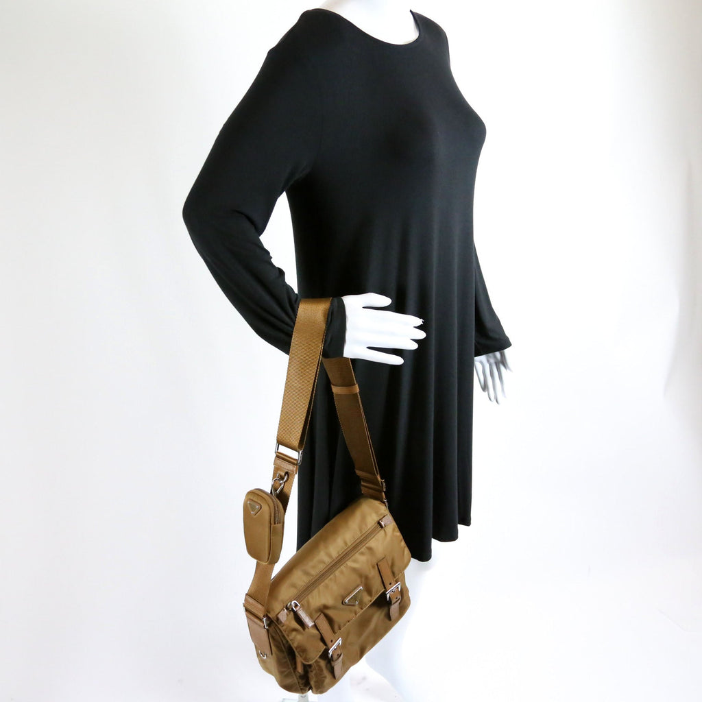 Re-Nylon Shoulder Bag Brown