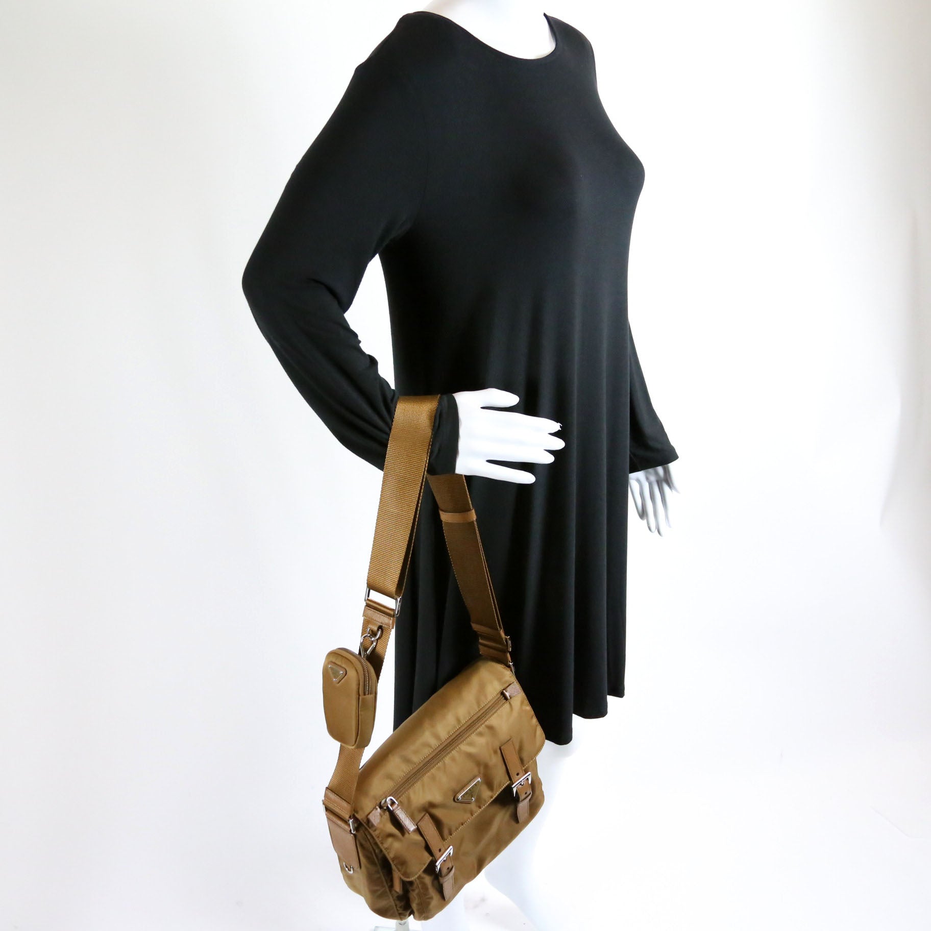 Re-Nylon Shoulder Bag Brown