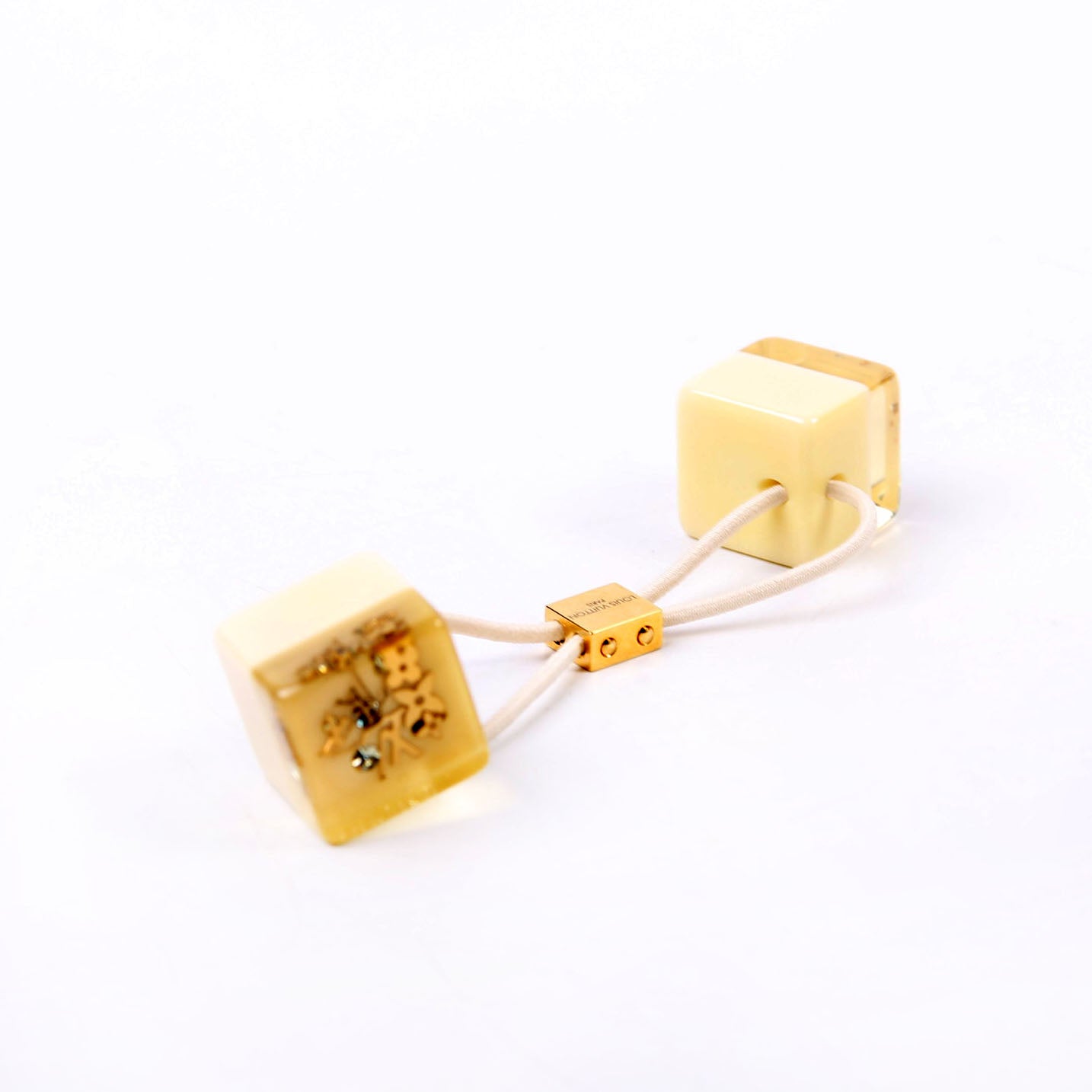 Inclusion Resin Hair Cubes Accessory Cream