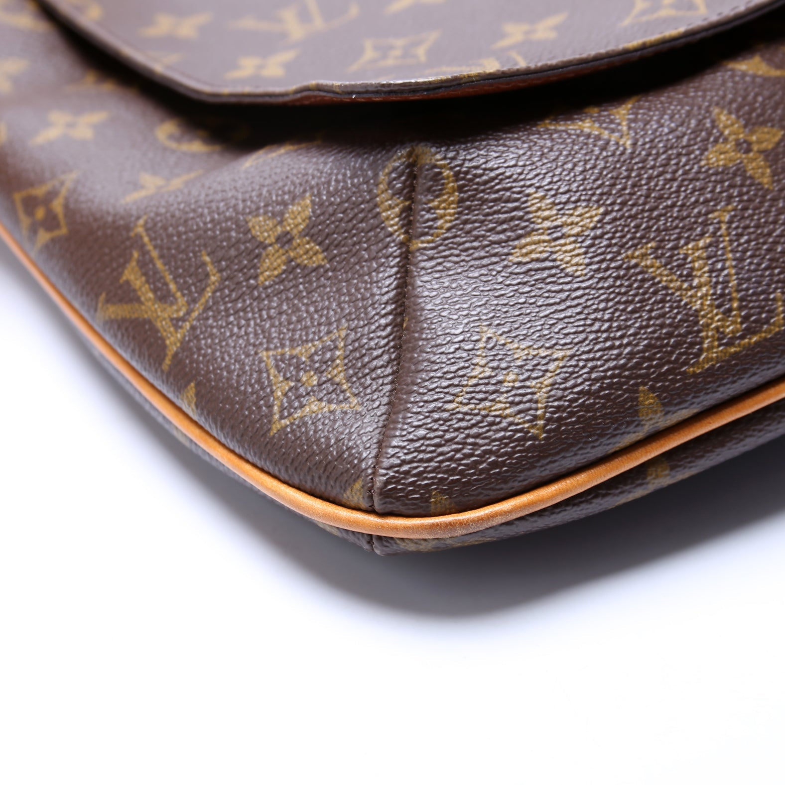 Musette Messenger Monogram