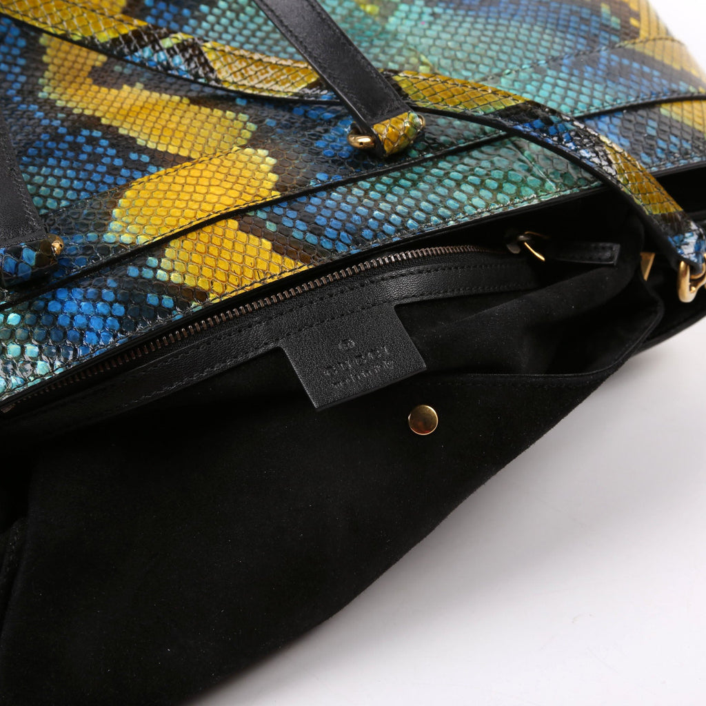 320903 Bright Bit Python Medium Satchel