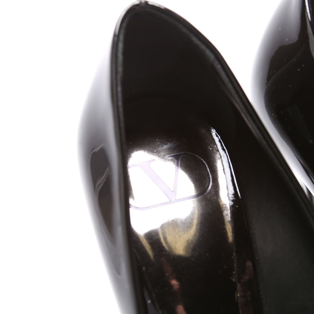 One Stud 100MM Patent Pumps Size 39