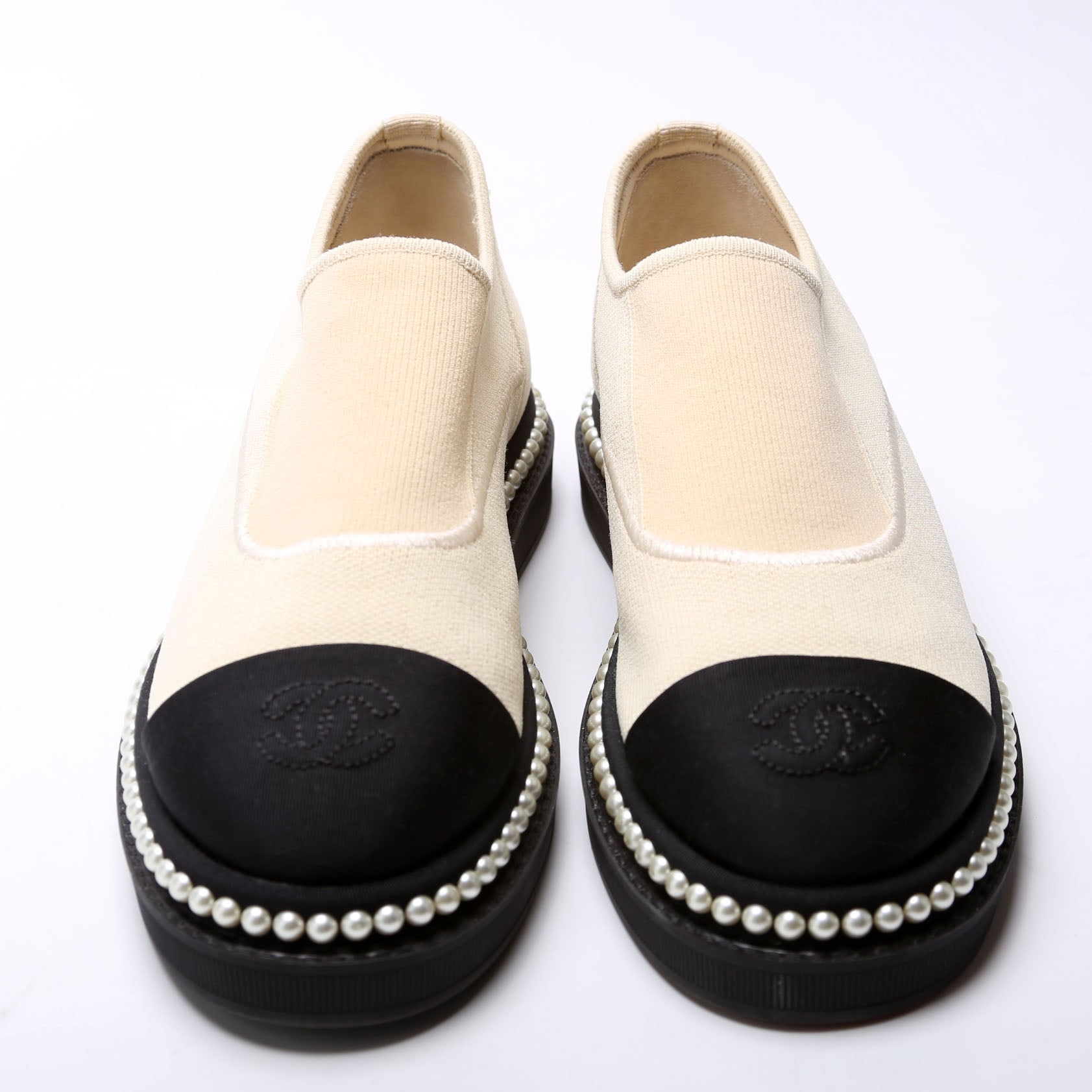 CC Cap Toe Pearl Slip-On Loafers Size 35.5 Beige/Black
