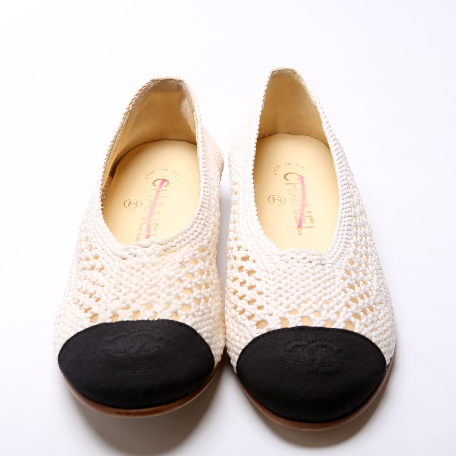 Crochet Cap Toe Ballet Flats Size 36.5 White/Black