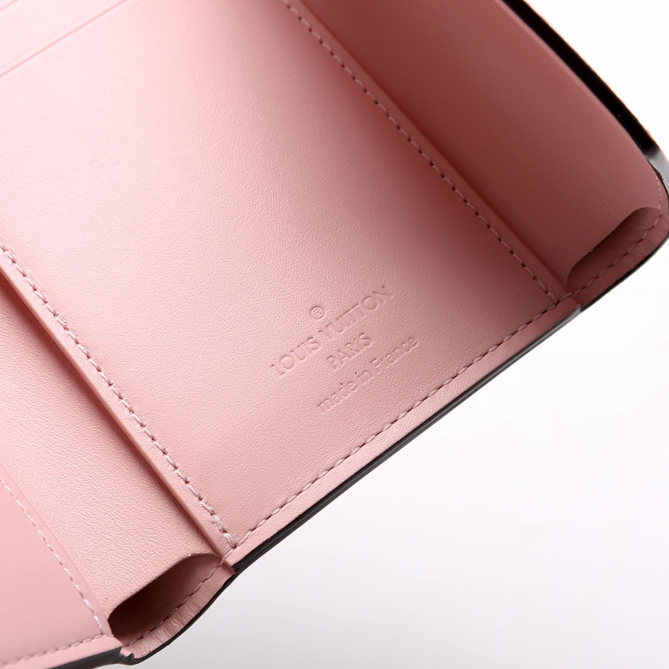 Victorine Wallet Vernis Pink