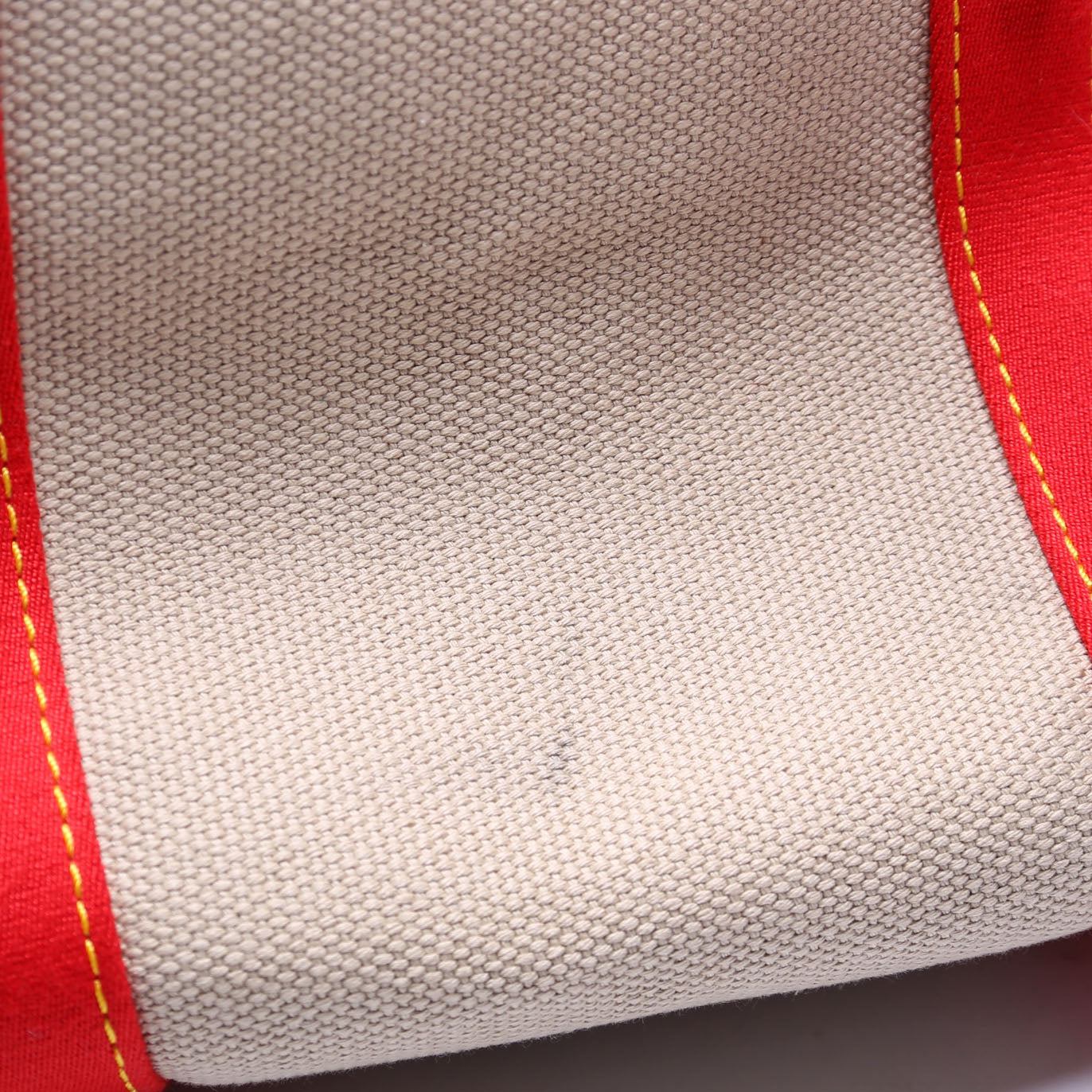 Antigua Sac Weekend Duffel Beige/Red