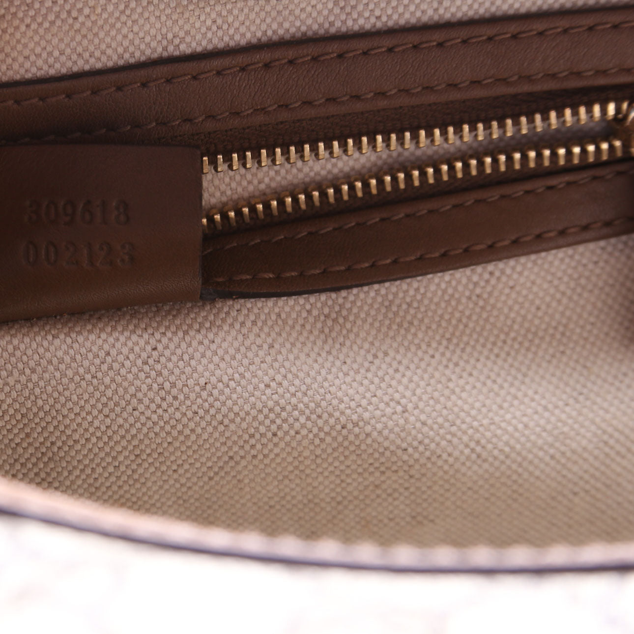 309618 GG Supreme Nice Hobo