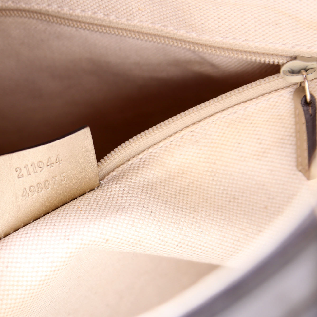 211944 Sukey GG Leather Medium Gold