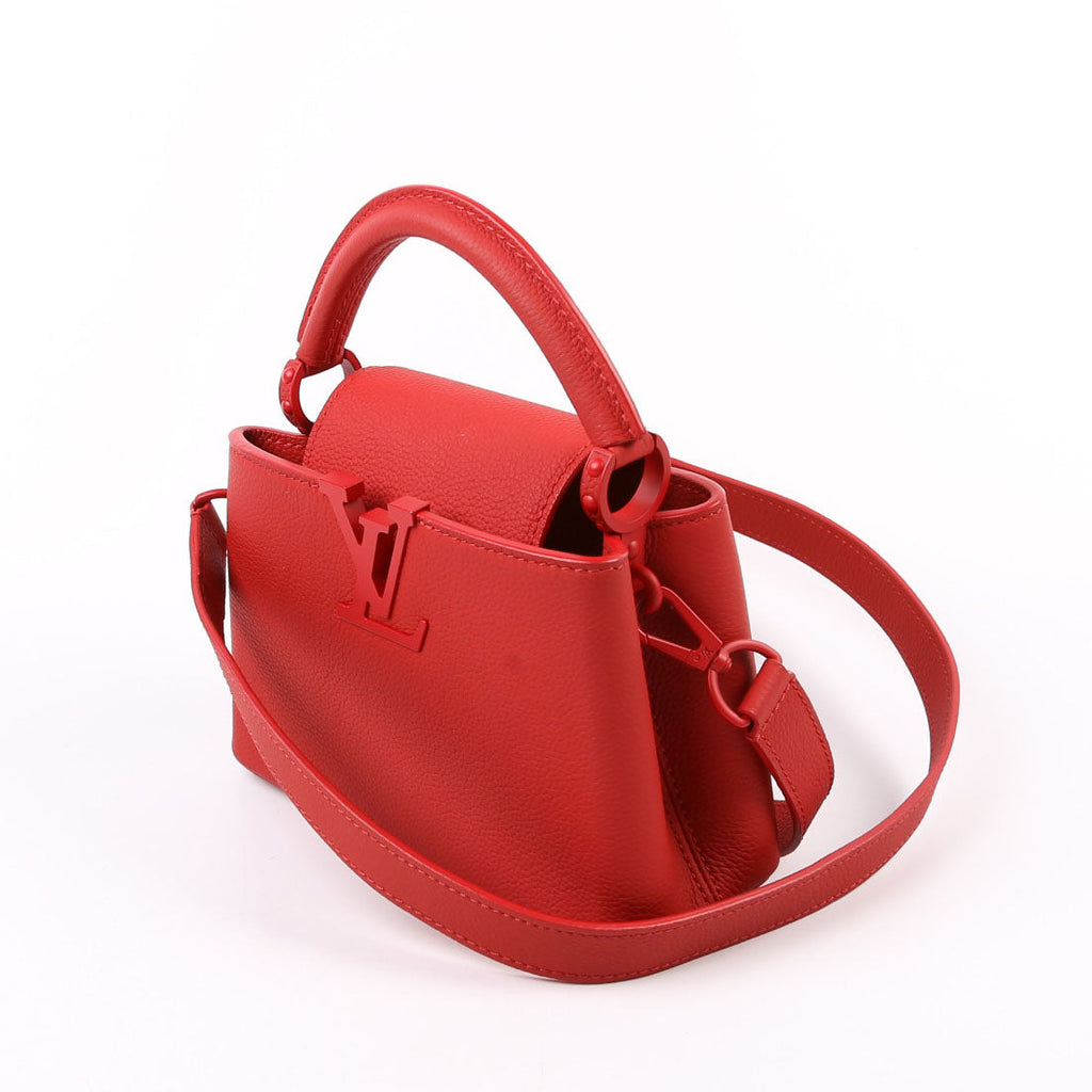 Capucines Mini Taurillon Monochrome Red
