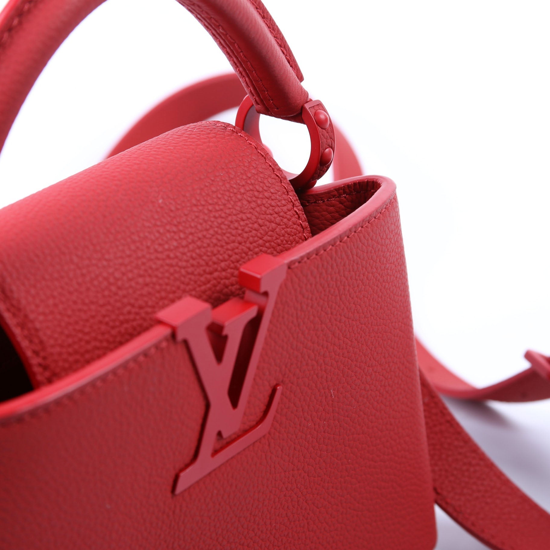Capucines Mini Taurillon Monochrome Red