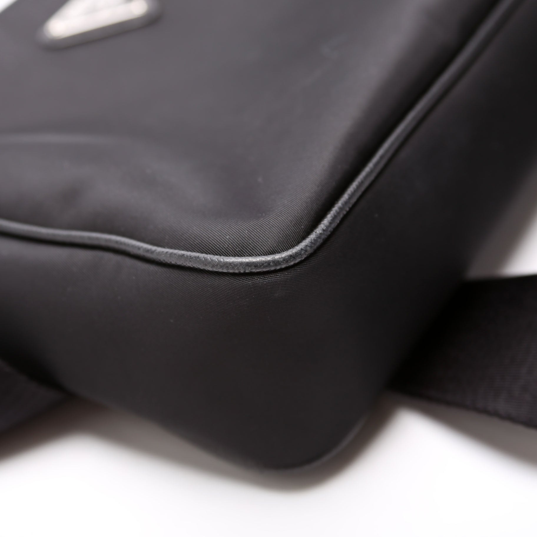 2VH113 Re-Nylon/Saffiano Shoulder Bag