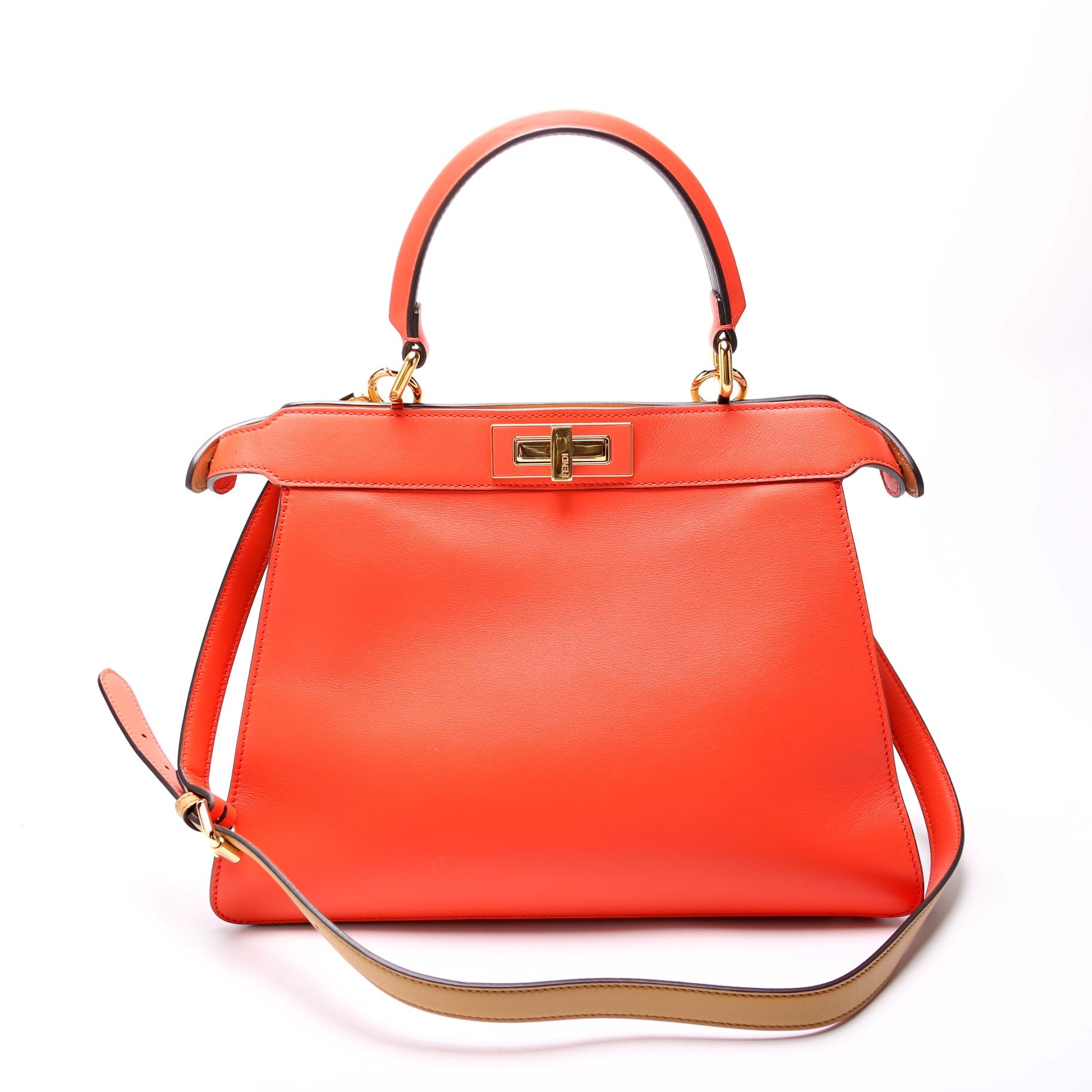 8BN321 Peekaboo ISSEU Medium Vitello Leather