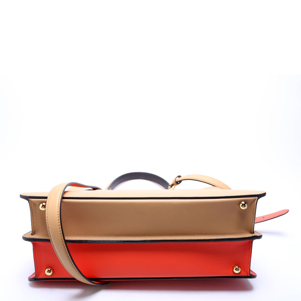 8BN321 Peekaboo ISSEU Medium Vitello Leather