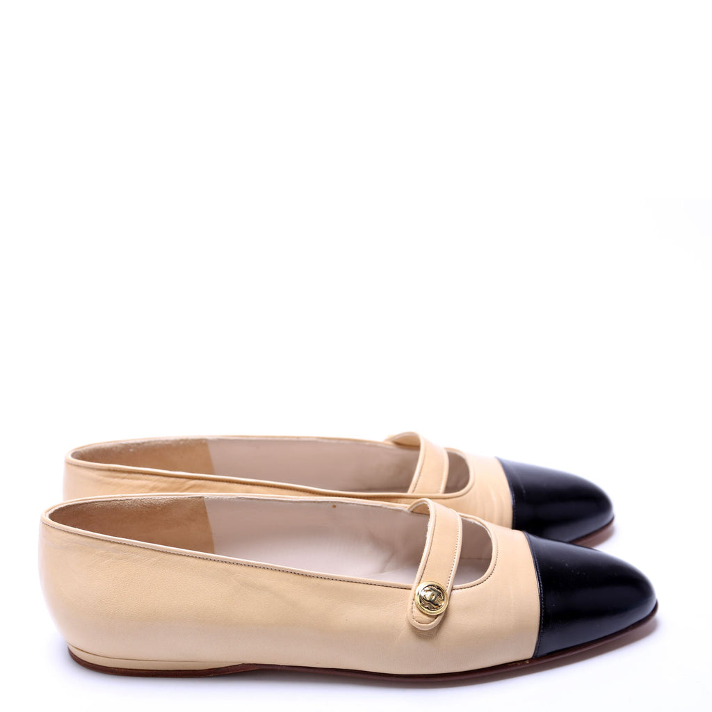 Vintage Cap Toe Ballet Flats Size 7 Nude/Black
