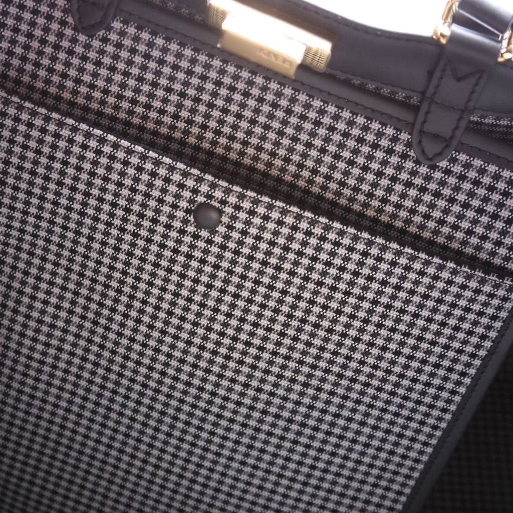 8BH374 Peekaboo FF Wool Houndstooth X-Tote Blue