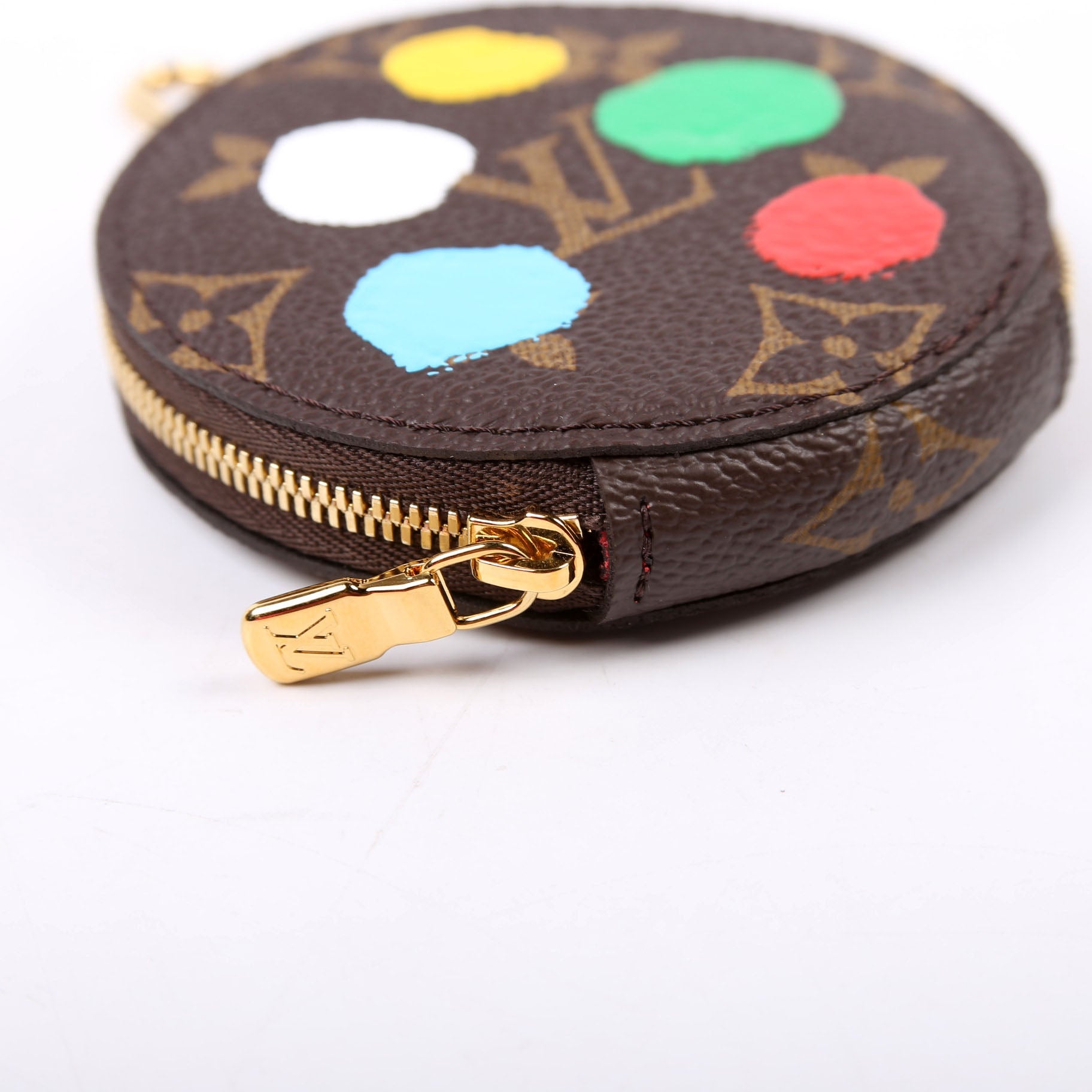 LV x YK Pochette Accessoire Round Coin Monogram