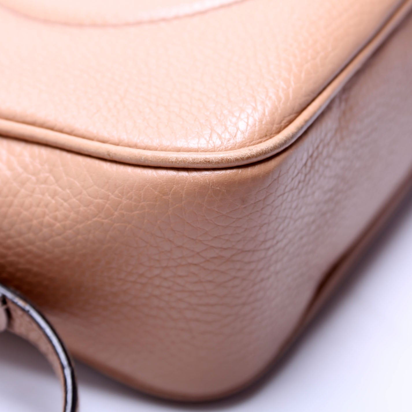 308364 Soho Disco Crossbody Tan