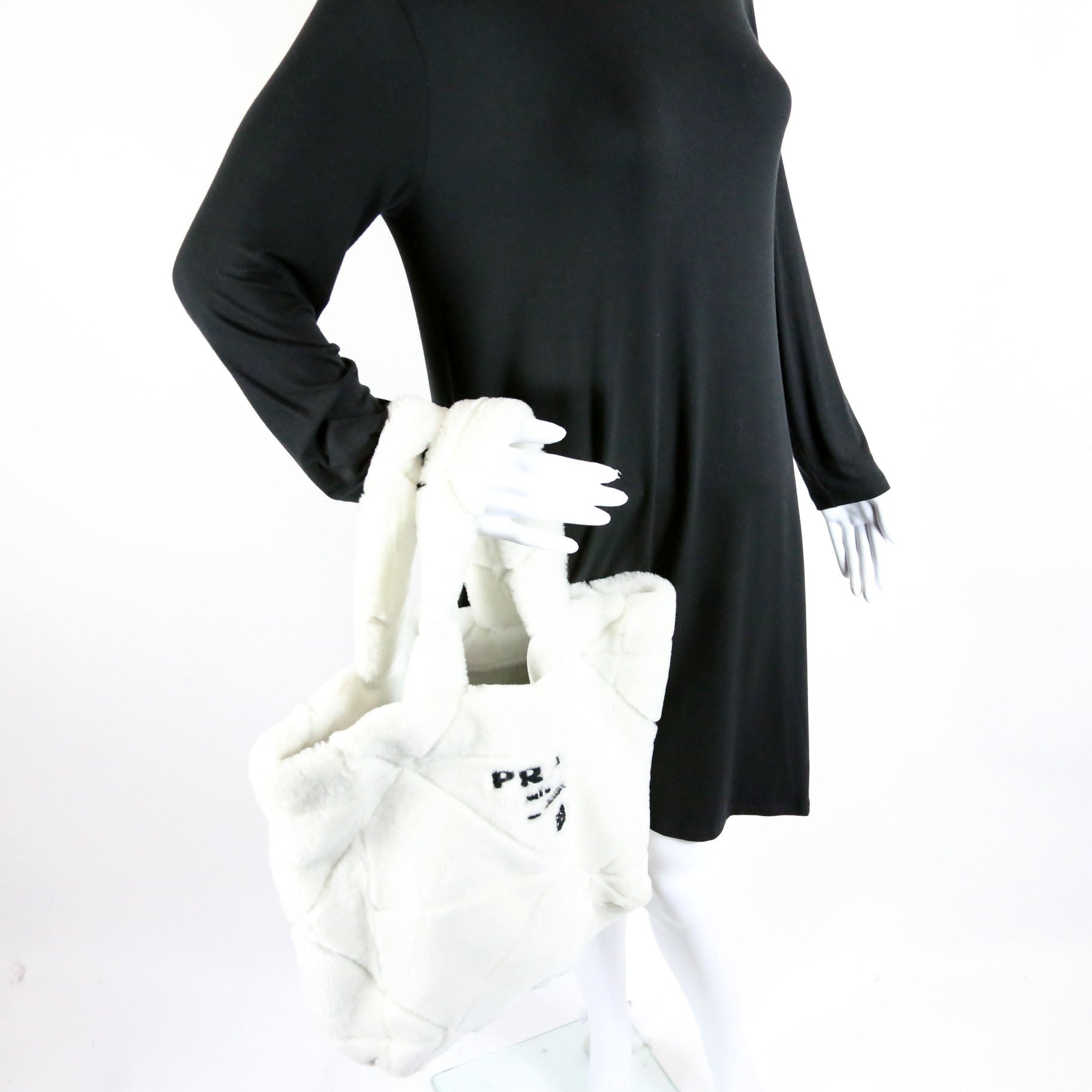1BG427 Shearling Triangle Logo Tote White/Black