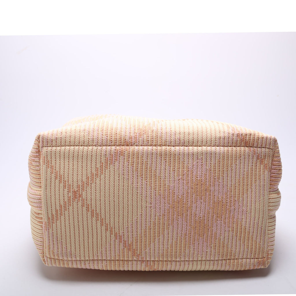 8082046 Peg Duffle Medium