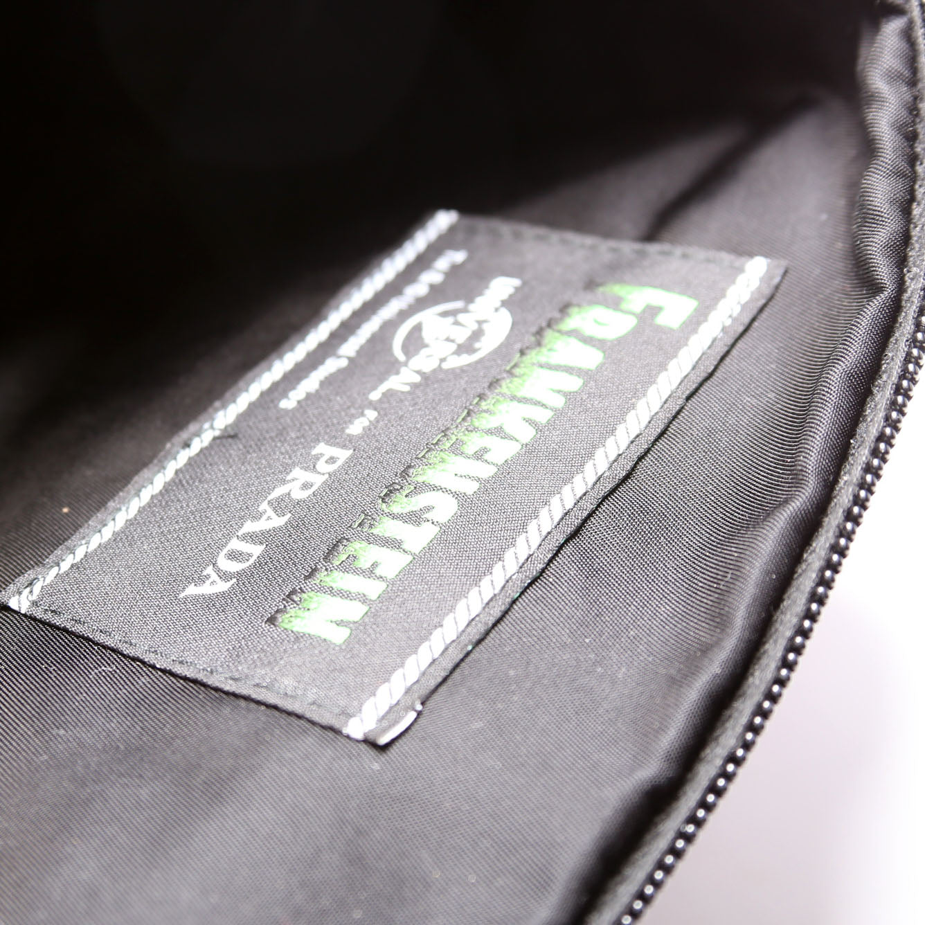 Prada 2VL014 Tessuto Heart Frankenstein