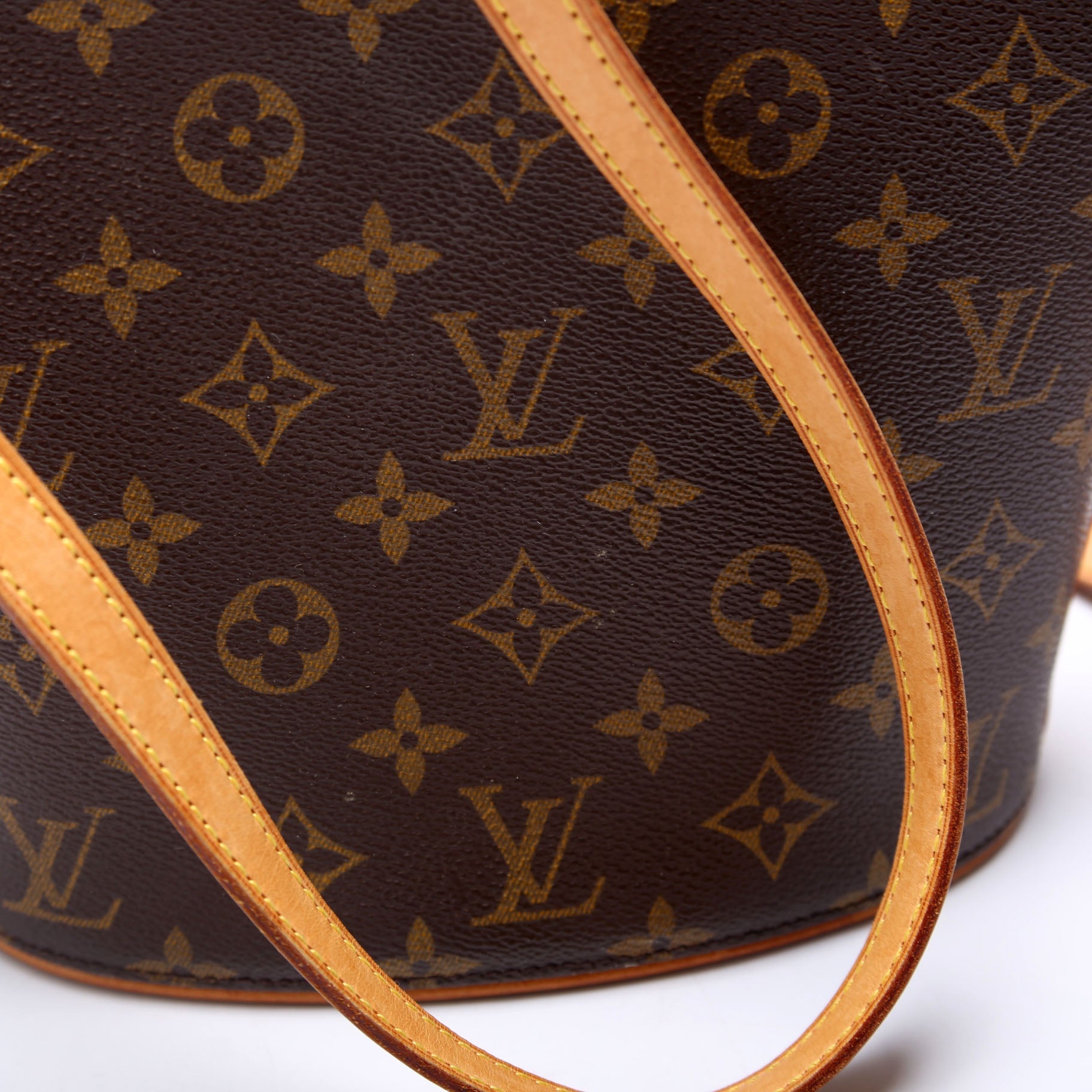 Drouot Monogram