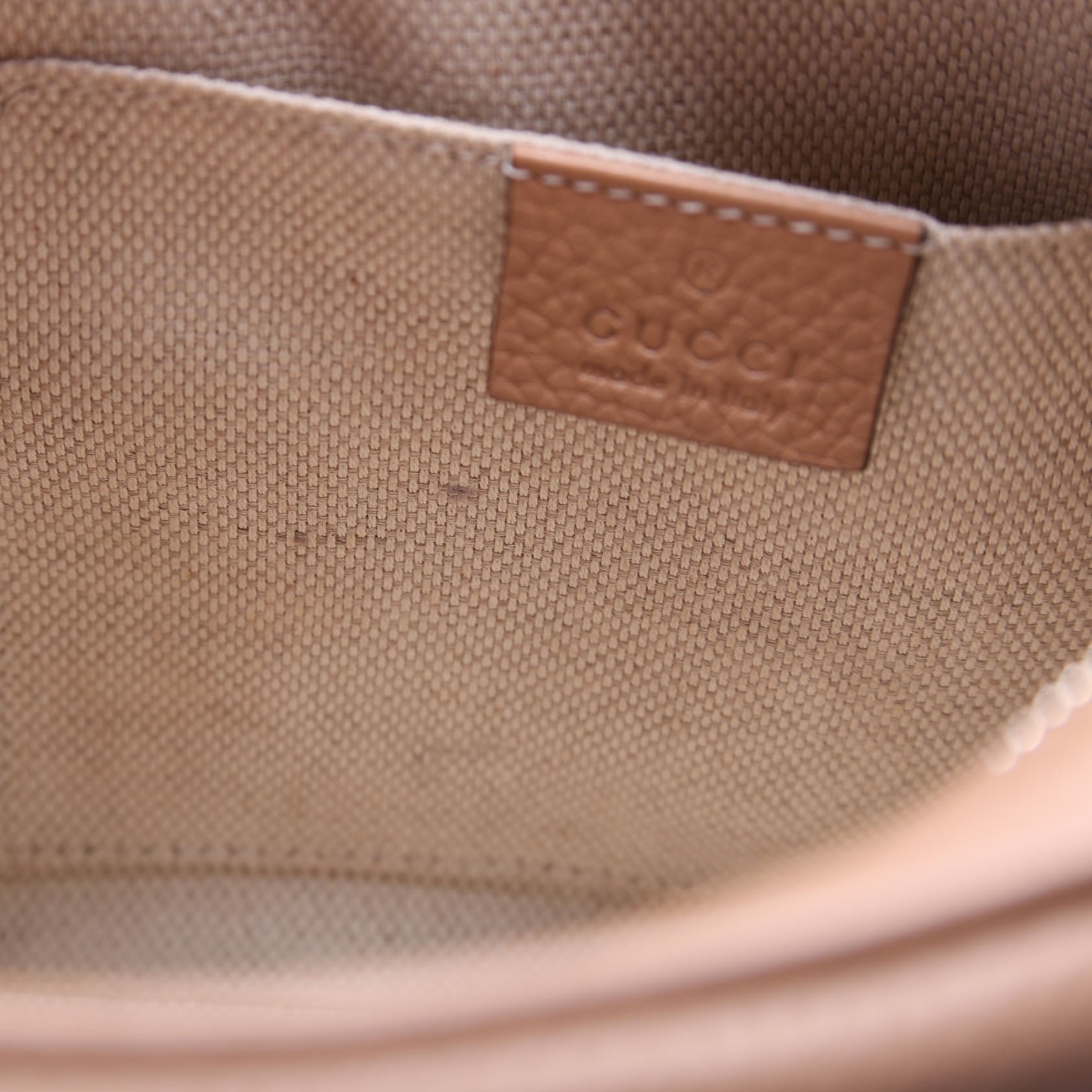 308364 Soho Disco Crossbody Tan