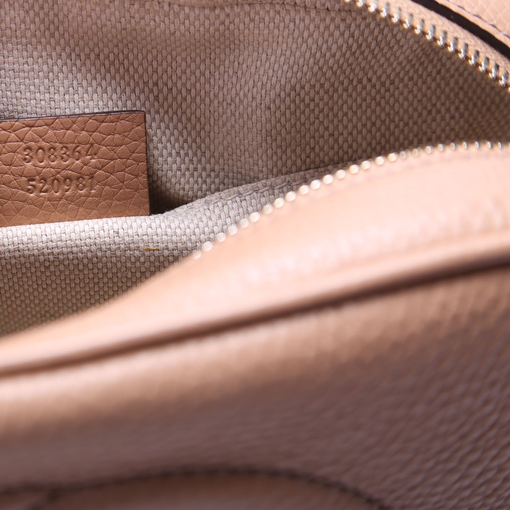 308364 Soho Disco Crossbody Tan