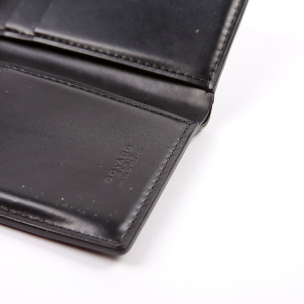 Saint Pierre Card Holder