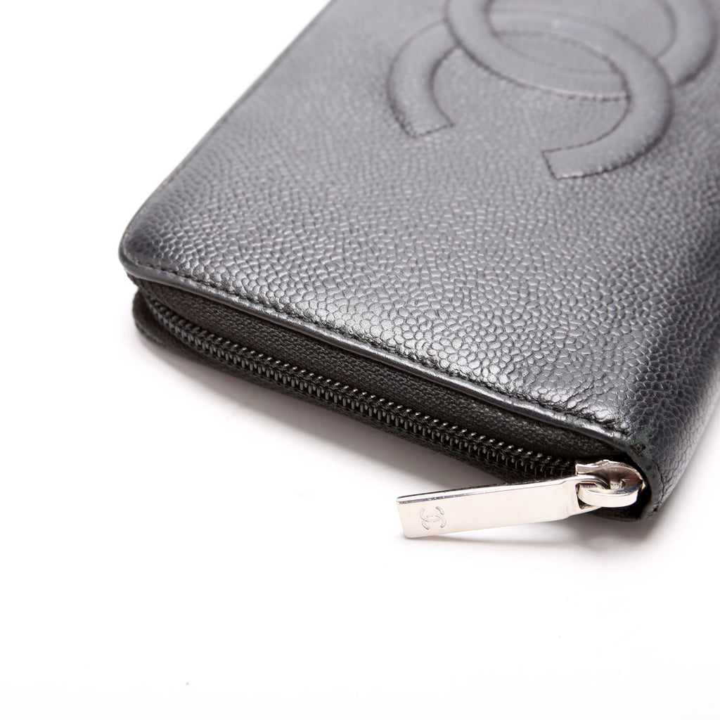 Timeless CC Zip Around Organizer Wallet 17M Black