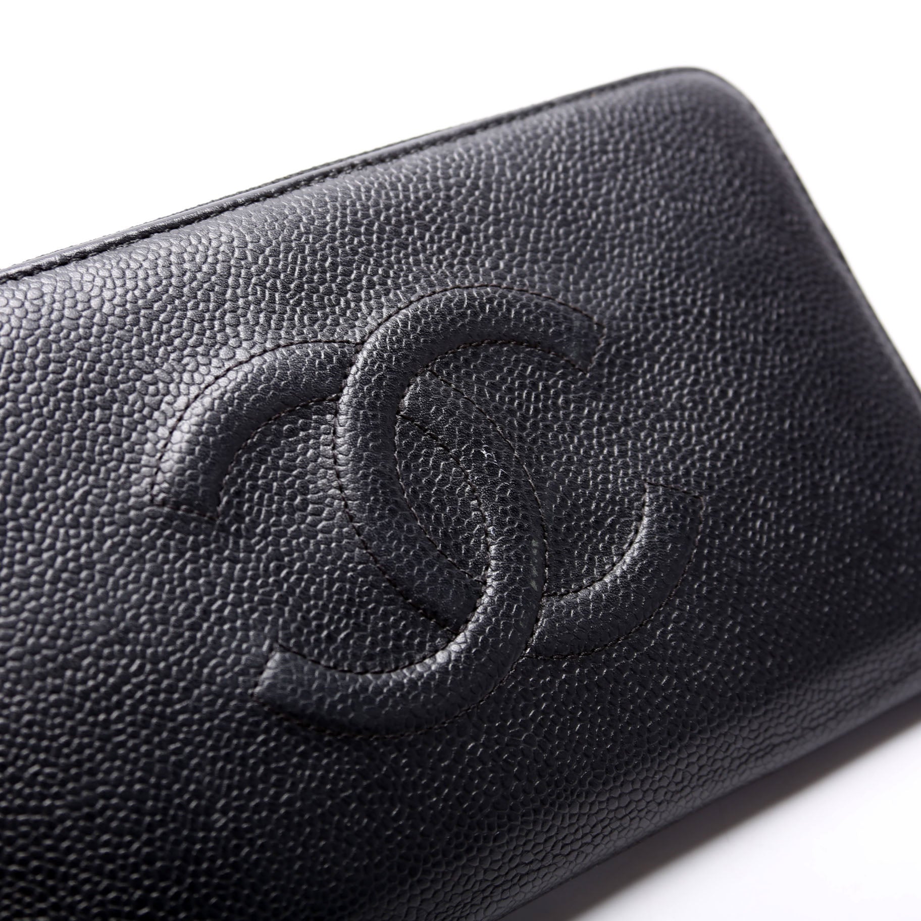 Timeless CC Zip Around Organizer Wallet 17M Black