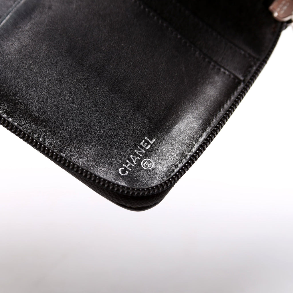 Timeless CC Zip Around Organizer Wallet 17M Black