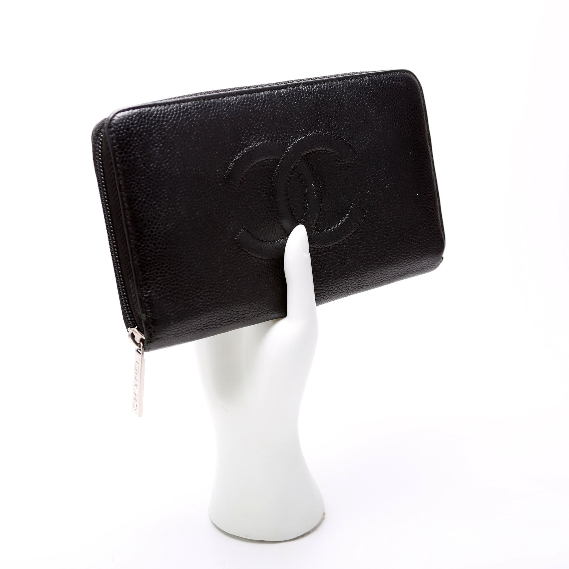 Timeless CC Zip Around Organizer Wallet 17M Black
