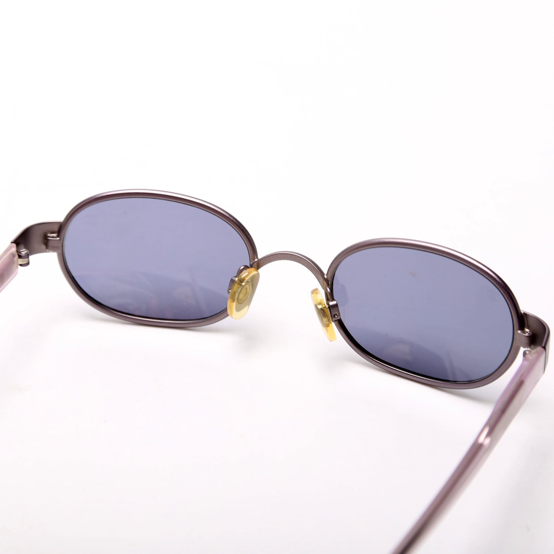 11757 Oval Sunglasses Purple