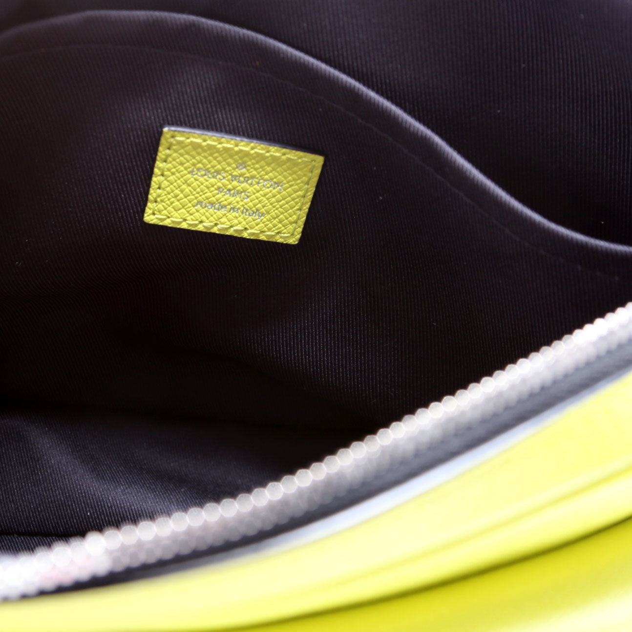 Outdoor Messenger Tiagarama