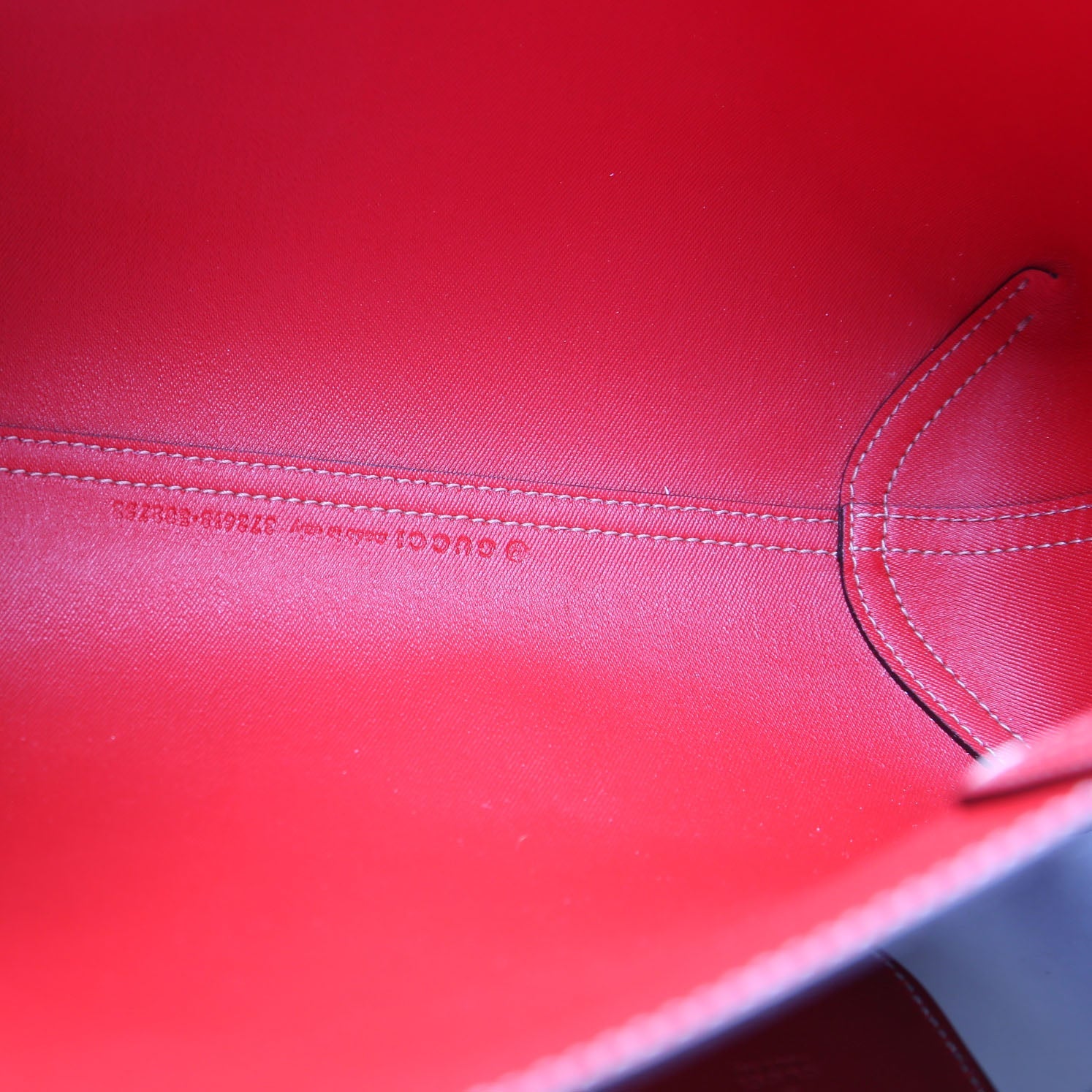 372613 GG Supreme Reversible Small Tote