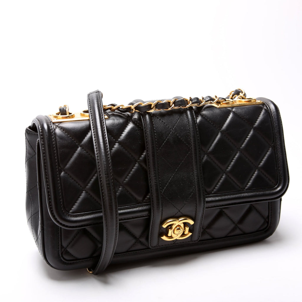 Elegant CC Medium Flap Lambskin 21M