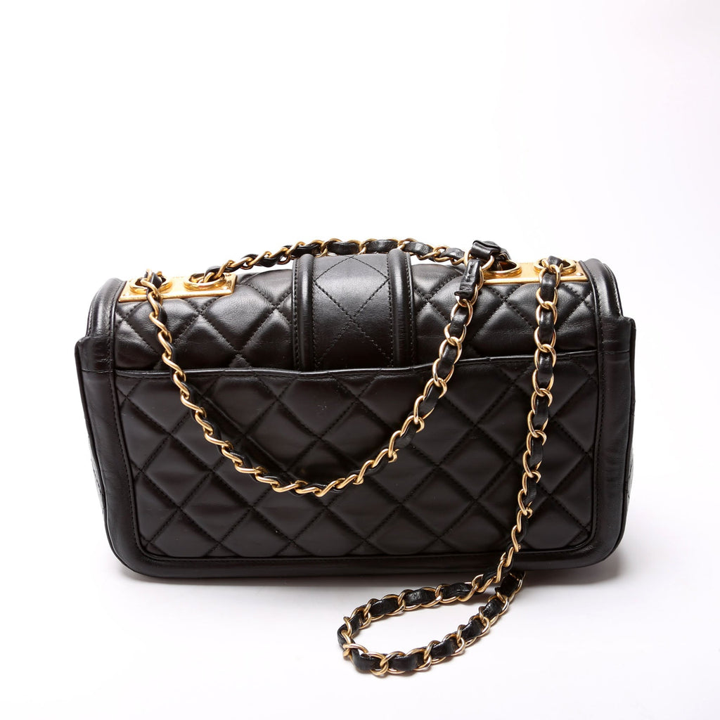 Elegant CC Medium Flap Lambskin 21M