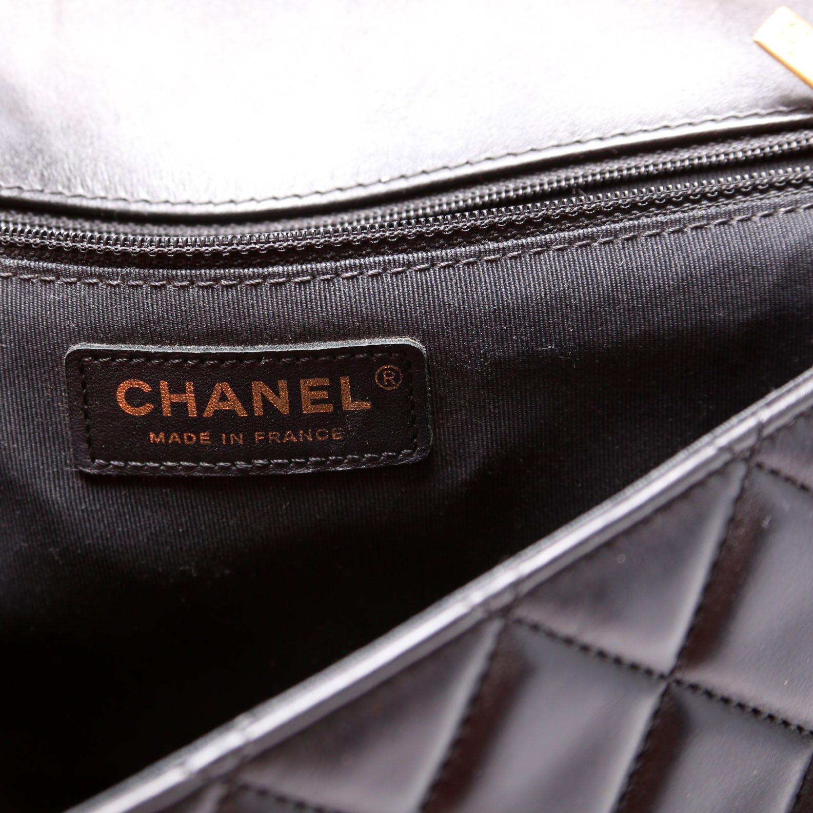 Elegant CC Medium Flap Lambskin 21M