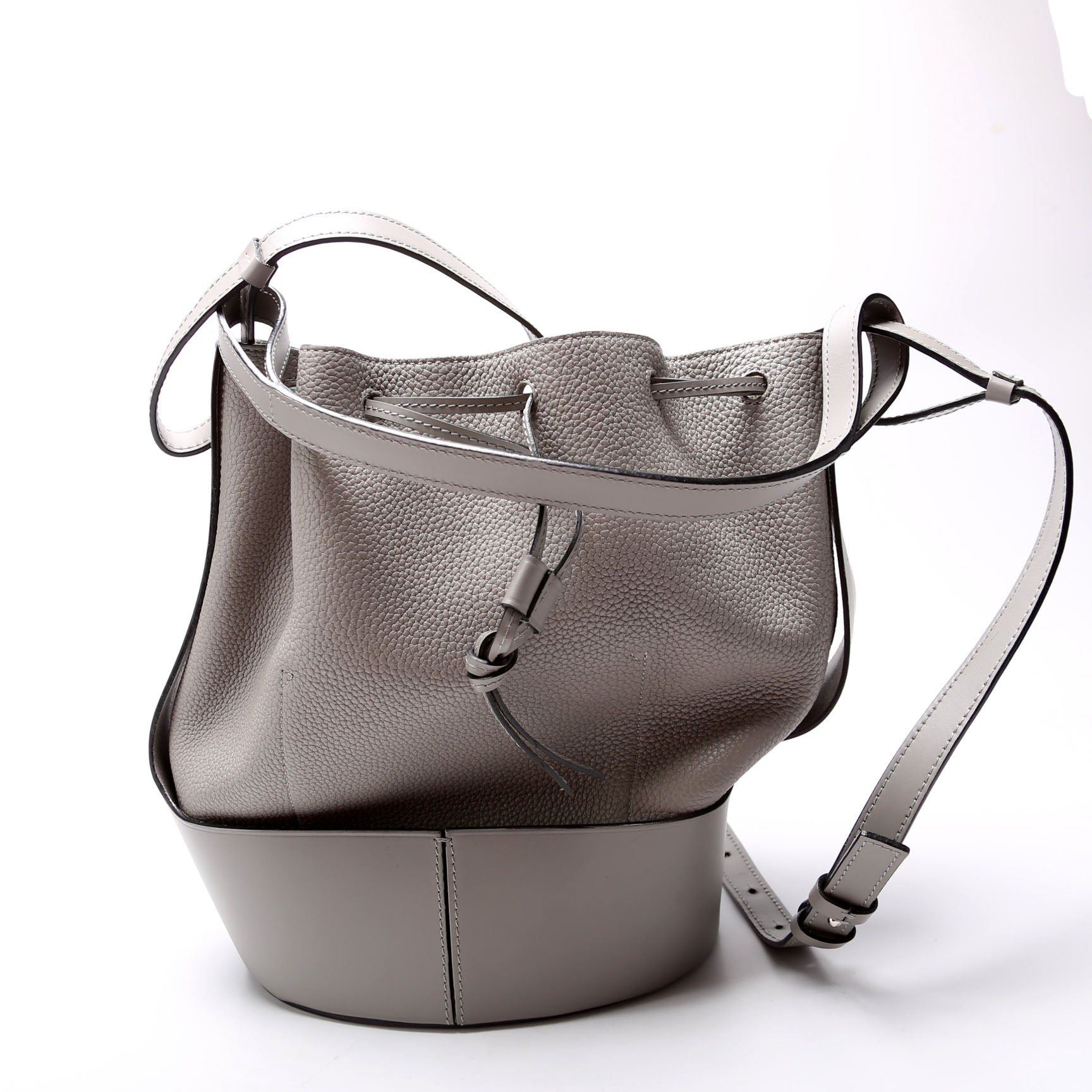 Balloon Bucket Bag Small Grain Leather Grey
