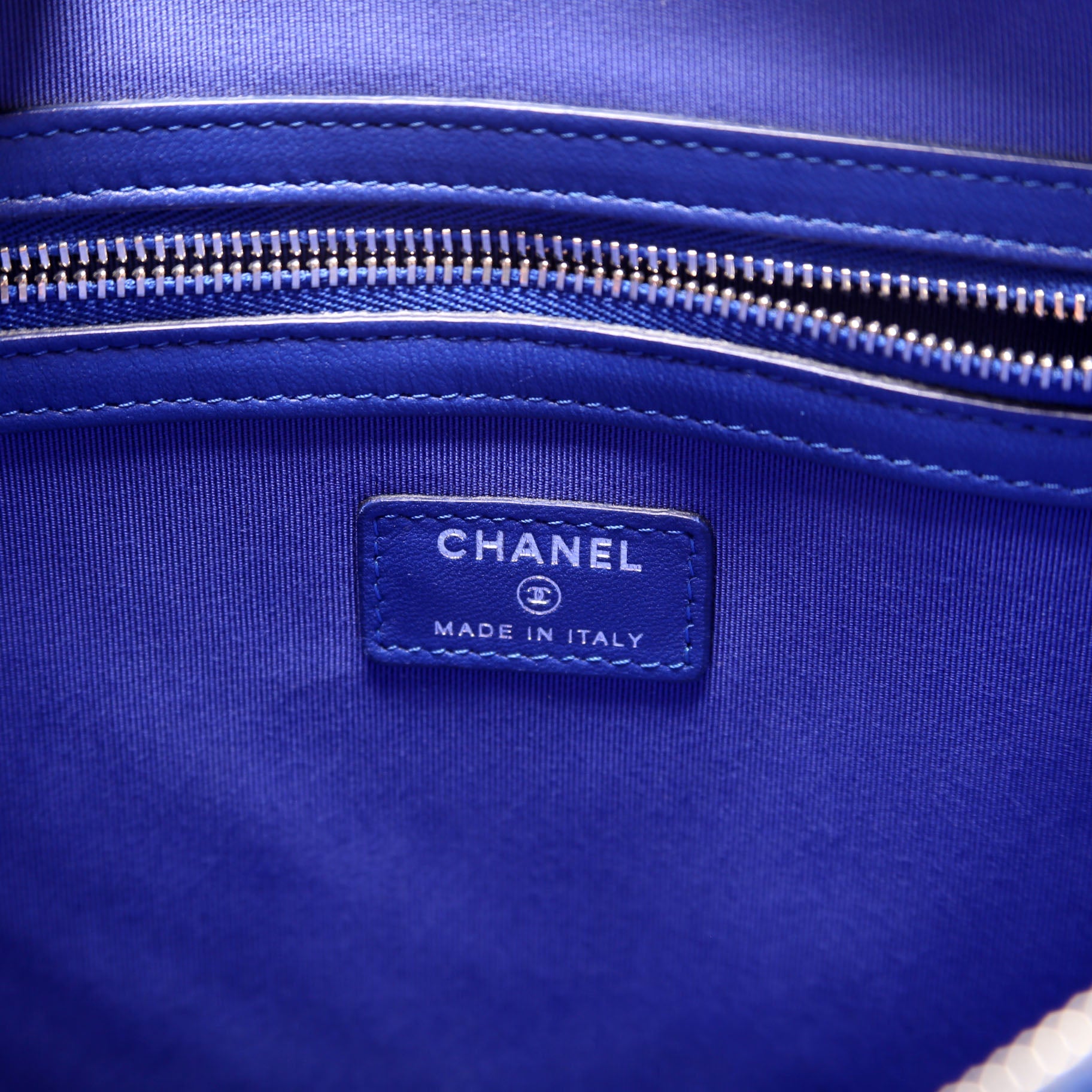 O Case Large Blue