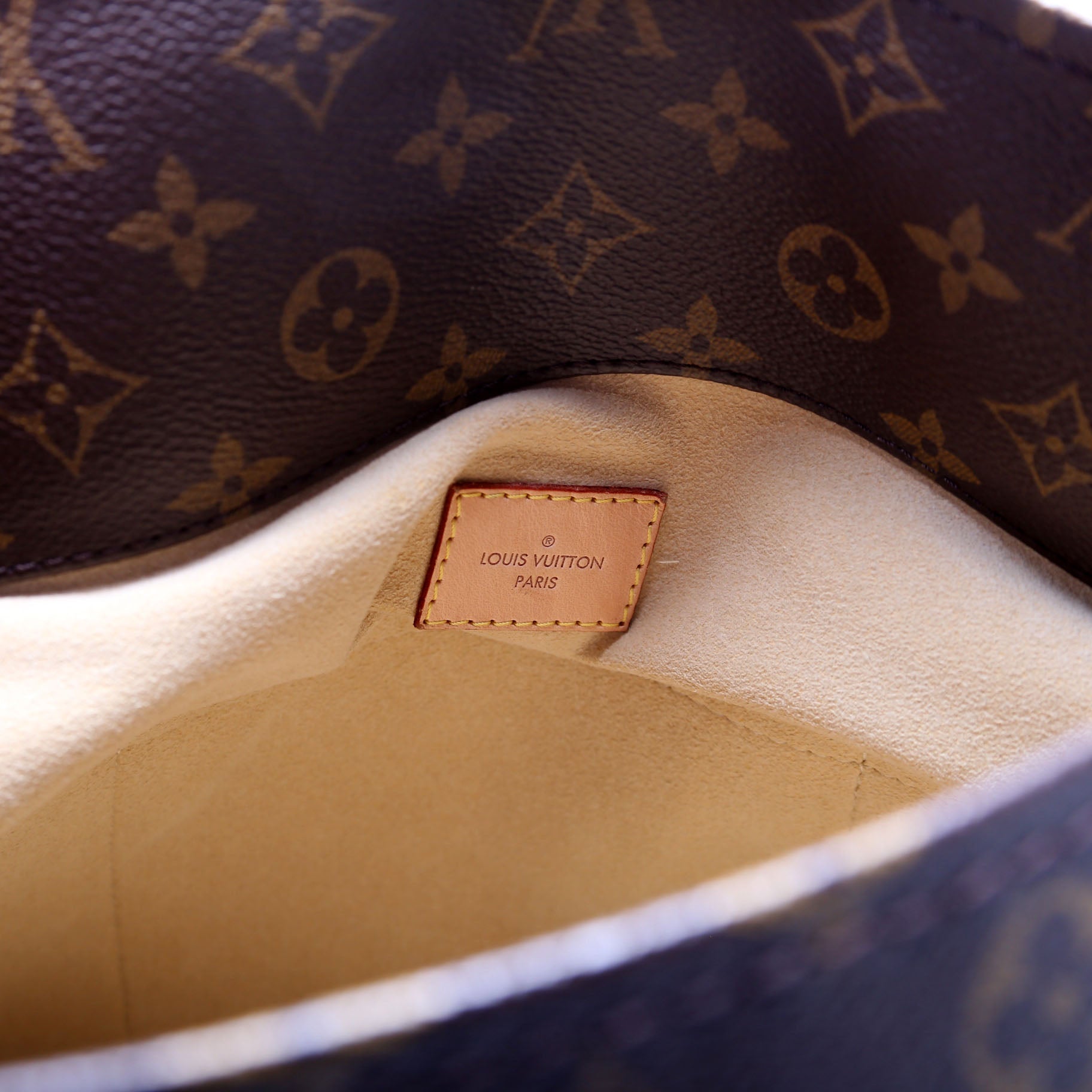 Artsy MM Monogram